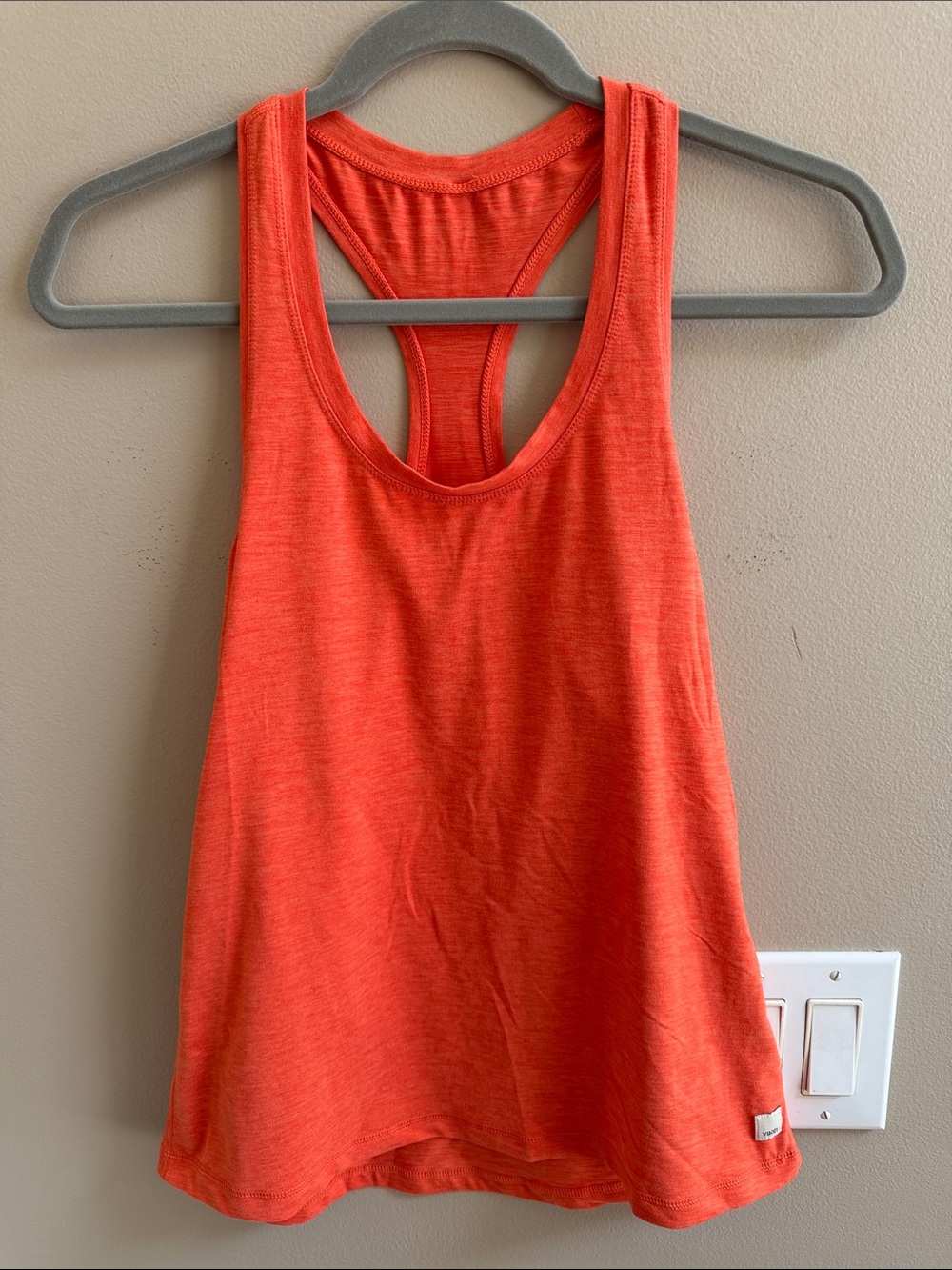Vuori Lux Performance Racerback Tank Top Small Style VW108